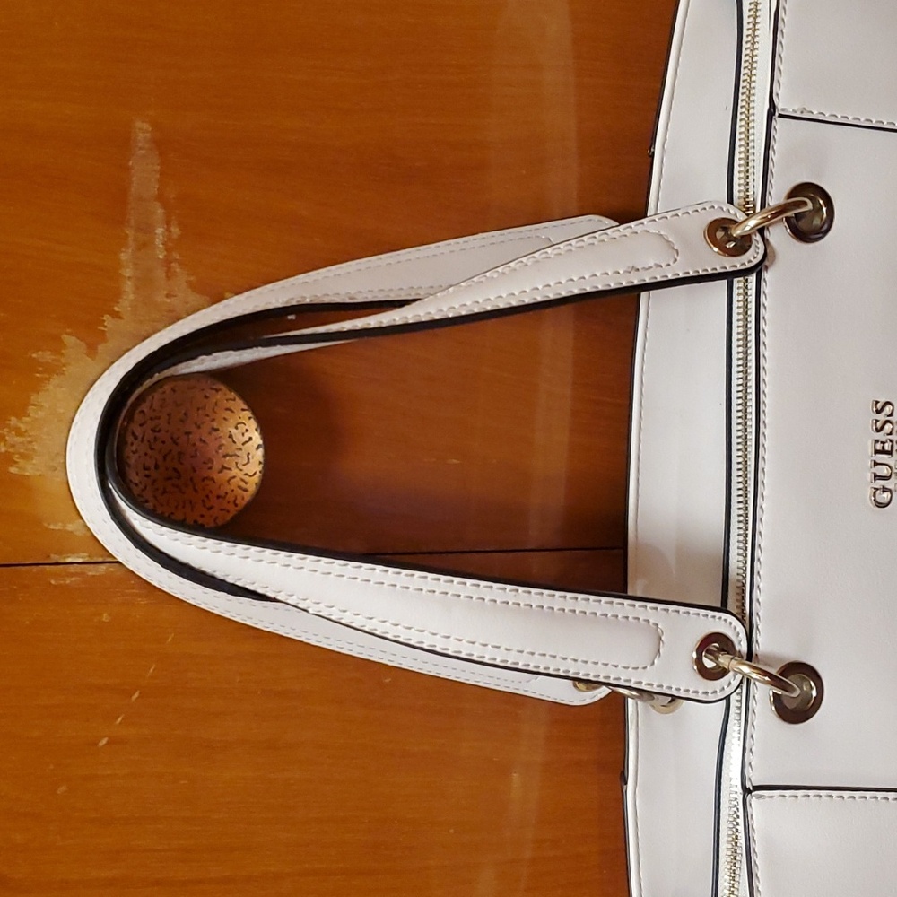 Guess Crossbody Bag - Picture 3 of 12